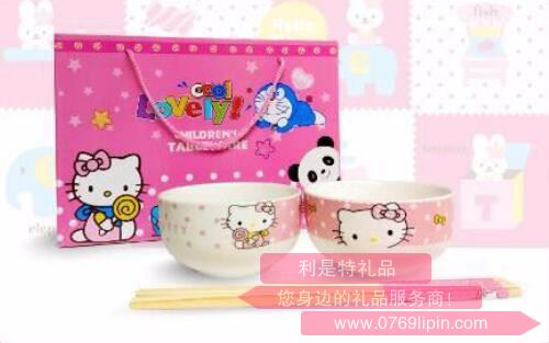 4頭凱蒂貓餐具