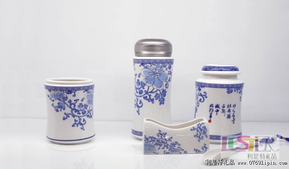 錦上添花保溫杯茶葉罐筆筒茶葉勺名片座五件套（亮）